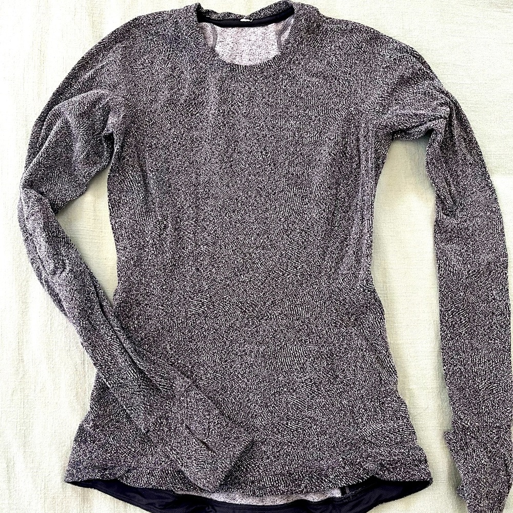 Lululemon long sleeve shirt with thumbholes and zipper pocket